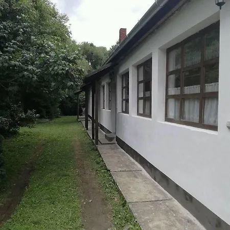 Szenegeto Vendeghaz Pensionat Basko