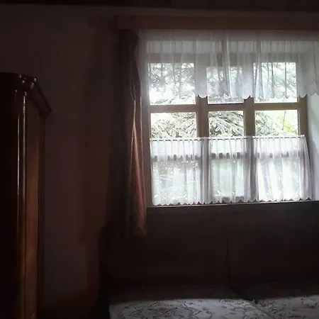 Szenegeto Vendeghaz * Basko
